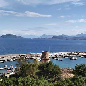 Apartment Rineddahouse Arenella - Vista Mare Panoramica A Con Parcheggio Privato, Palermo